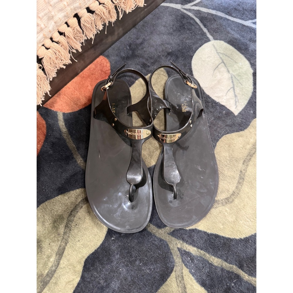 Michael Kors Womens Black Jelly Thong Sandals Gold Logo Plate Flat Shoes Size 9
